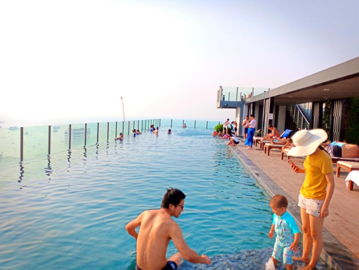 The Base Horizon Central Pattaya Eksteriør billede