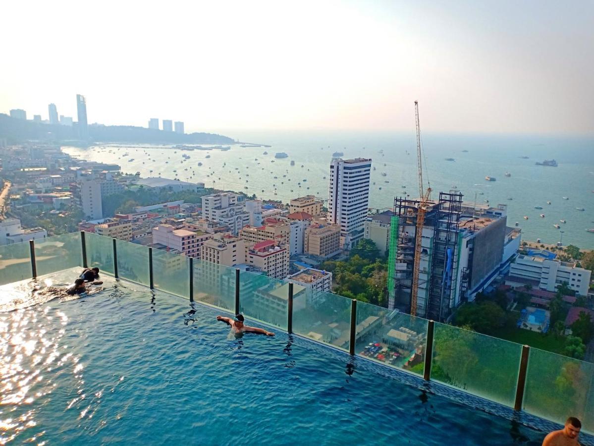The Base Horizon Central Pattaya Eksteriør billede