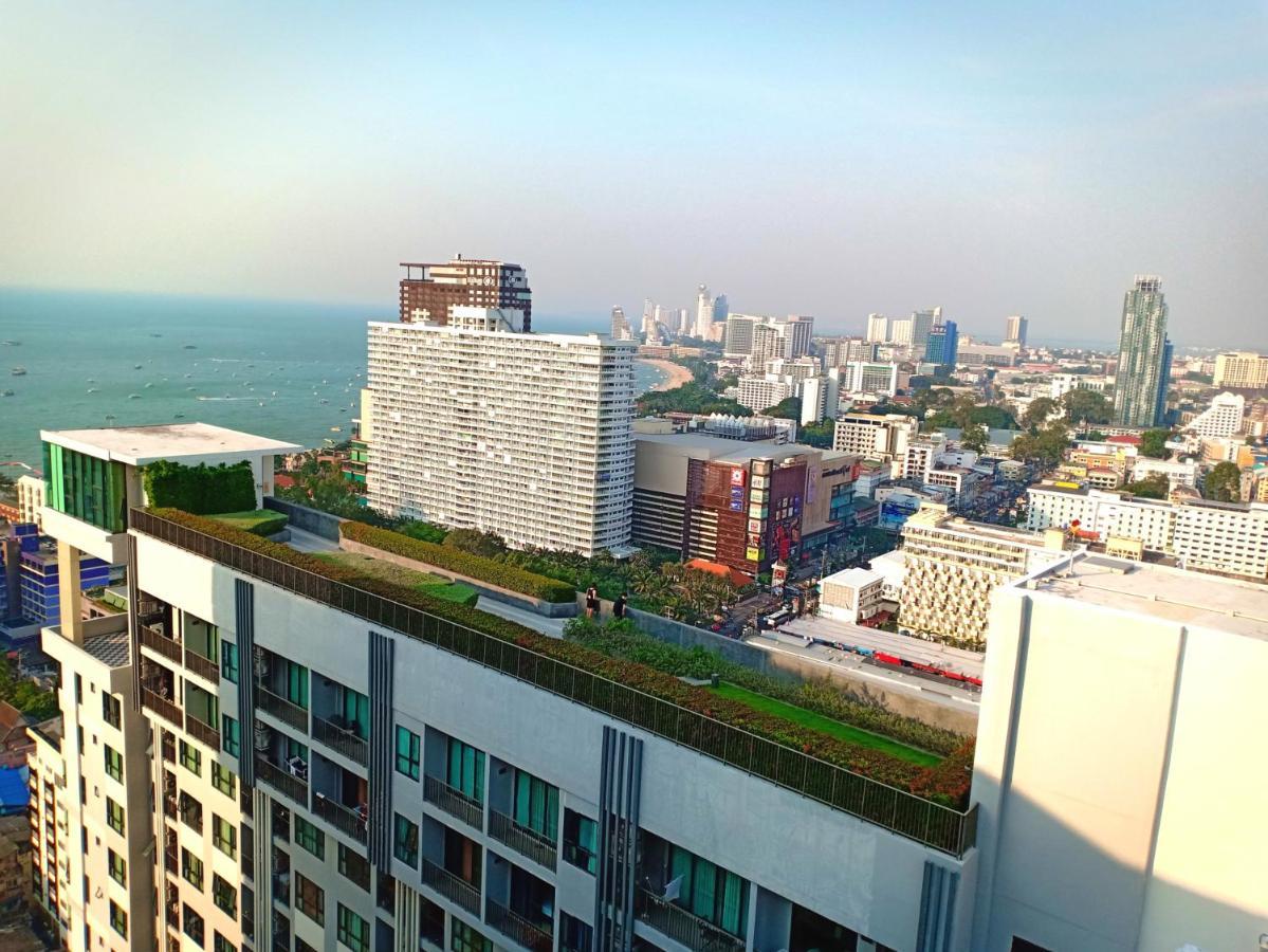The Base Horizon Central Pattaya Eksteriør billede