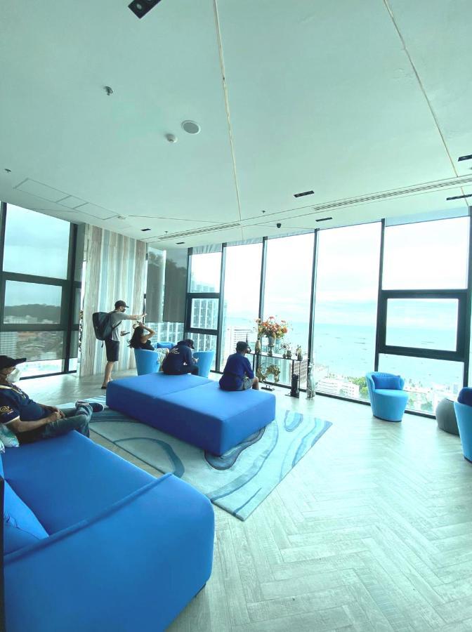 The Base Horizon Central Pattaya Eksteriør billede