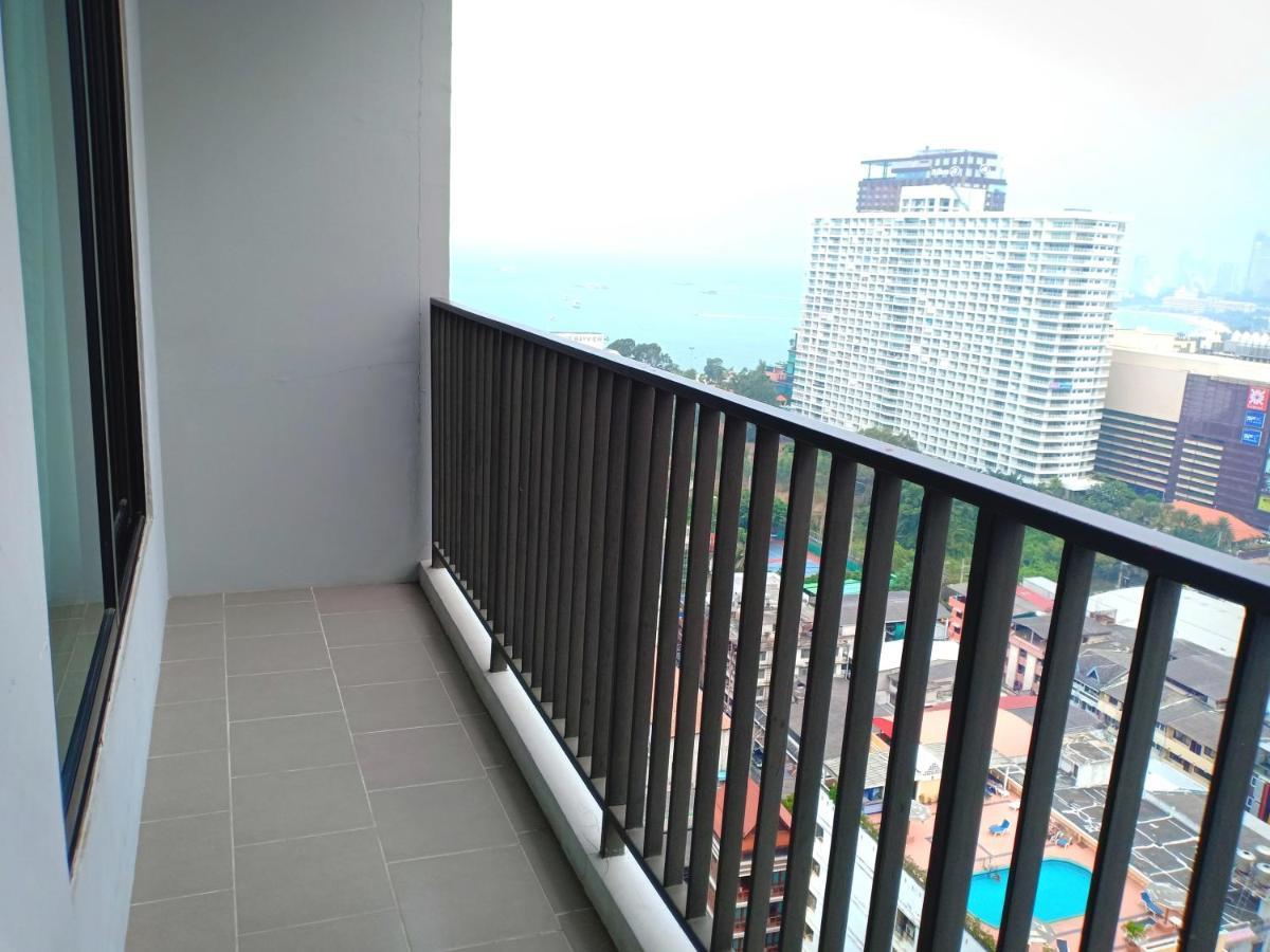 The Base Horizon Central Pattaya Eksteriør billede