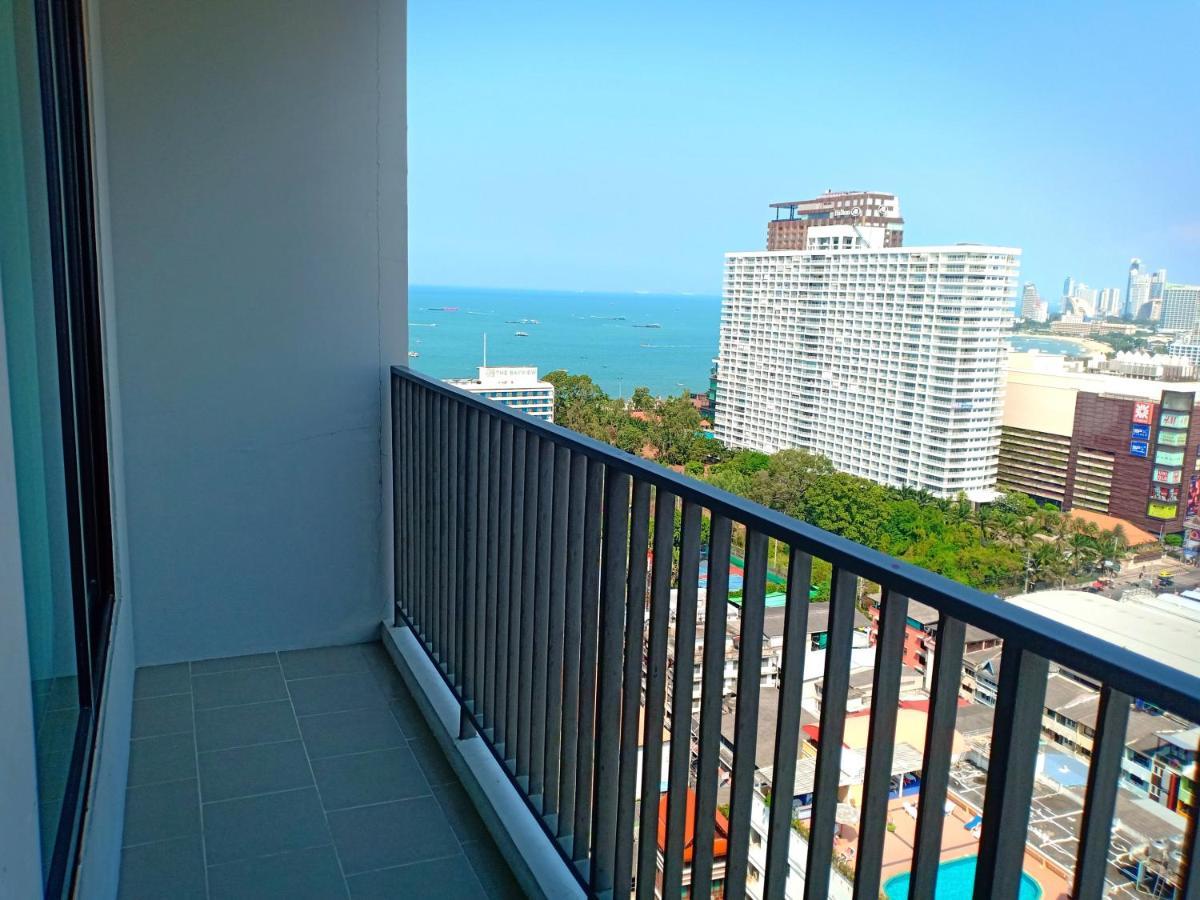 The Base Horizon Central Pattaya Eksteriør billede